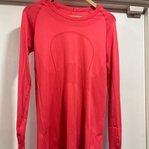 Lululemon Swiftly Tech Long sleeve melon color 10